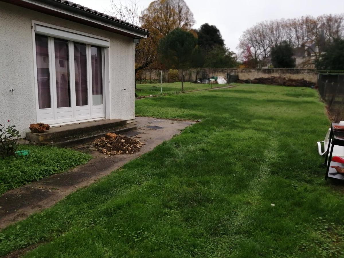 La Pomponnette Panzió Bouresse Kültér fotó